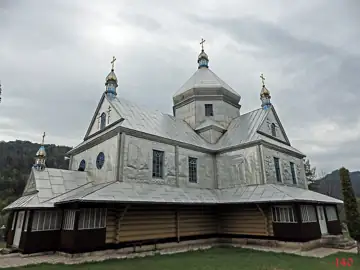 Церква Пресвятої Трійці (Яворів) — загальний вигляд, Івано-Франківська область