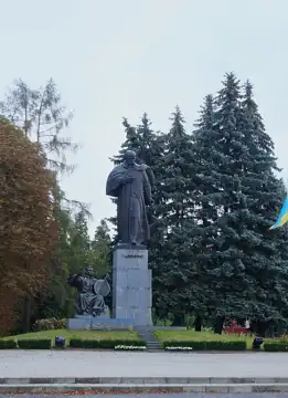 Пам'ятник Тарасові Шевченку (Бурштин) — загальний вигляд, Бурштин