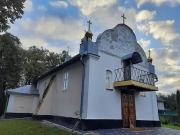 Церква Святого Великомученика Юрія Переможця — загальний вигляд, Заставче