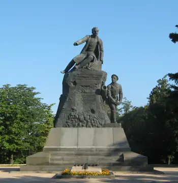 Пам'ятник Корнілову — загальний вигляд, Севастополь