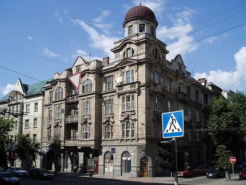 Житловий будинок — загальний вигляд, Львів