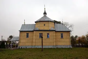 Церква Різдва Богородиці — загальний вигляд, Брюховичі