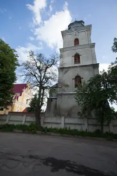 Дзвіниця костелу Успення Пресвятої Богородиці — загальний вигляд, Рудки