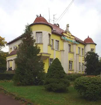 Особняк, в якому розміщався штаб 18-ої Армії 4-го Українського фронту — Особняк мур. Будинок в якому розміщався штаб ої Армії
