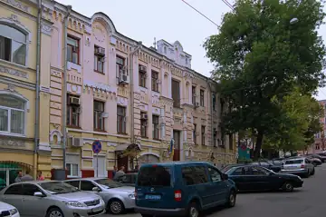 Будинок прибутковий, в якому на початку {{s|1900-х рр.}} проживала Н. В. Суровцова, письменниця, громадський діяч — Малая Жит