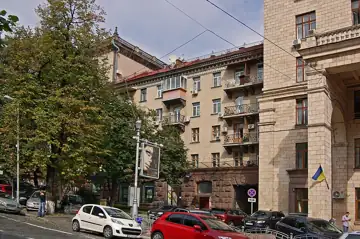Будинок житловий, в якому проживав Ю. О. Івакін, літературознавець, письменник — Прорезная Киев, Київ