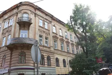 Адміністративний будинок — загальний вигляд, Львів