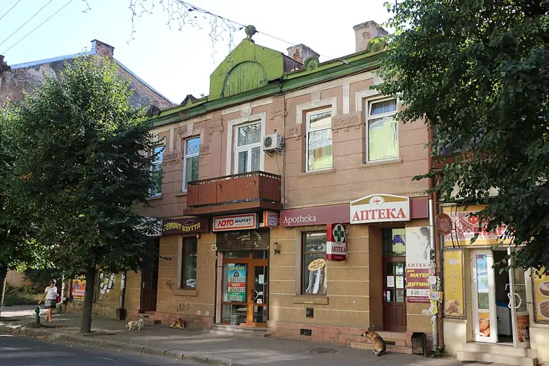 Житловий будинок — Івано Франківськ Житловий будинок мур. вул. Є.Коновальця, Івано-Франківськ