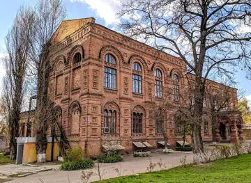 Колишнє ремісниче грамотне училище — загальний вигляд, Кропивницький
