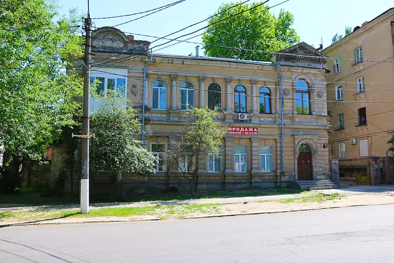 Житловий будинок-особняк — Миколаїв вул. Нікольська Житловий будинок особняк, Миколаїв