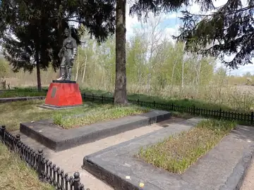 Братська могила 191 радянського воїна, які загинули в боях при визволенні села в листопаді 1943 року — загальний вигляд, Груз