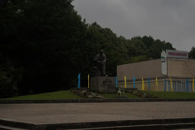 Пам'ятник Т. Г. Шевченку, українському поету і художнику — Моршин ВСУН, Моршин