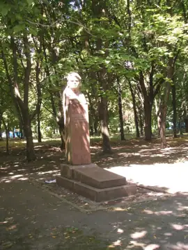 Пам'ятник першому будівельнику В. Д. Мамонтову — загальний вигляд, Вільногірськ