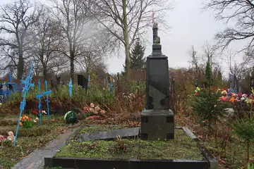 Братська могила радянських воїнів. Поховано 19 осіб — загальний вигляд, Городище
