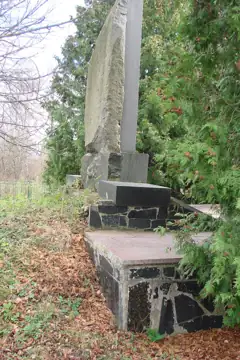 Пам'ятник воїнам-односельчанам — Пам'ятник воїнам односельчанам. с. Селець, Селець