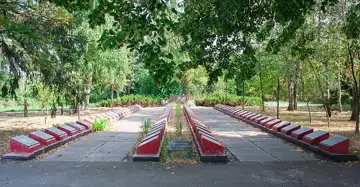 Пам'ятник воїнам-односельцям, які загинули в роки Великої Вітчизняної війни — загальний вигляд, Скибинці