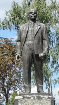Пам'ятник В. І. Леніну — загальний вигляд, Великі Сорочинці