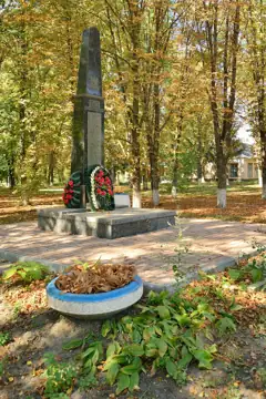 Пам'ятний знак полеглим воїнам-односельчанам — загальний вигляд, Бричківка
