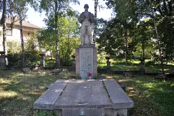 Військове кладовище: Братська могила воїнів Радянської армії; могили воїнів Радянської армії — загальний вигляд, Коропець