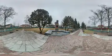 Братська могила воїнів Радянської Армії і пам'ятник воїнам-односельцям, які загинули в роки Великої Вітчизняної війни — загал