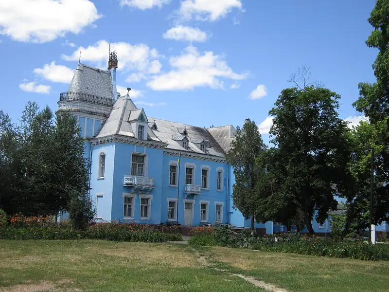 Ісаївський палац-садиба Курісів — вид збоку, Ісаєве
