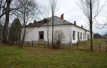 Школа — в Тухлі Сколівського району, Тухля