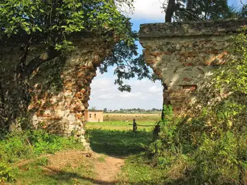 Мури замку — загальний вигляд, Тартаків