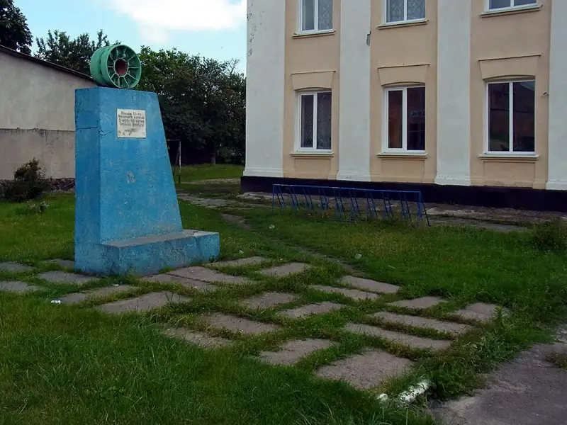 Пам'ятник на честь воїнів 11 танкового корпусу — загальний вигляд, Луків
