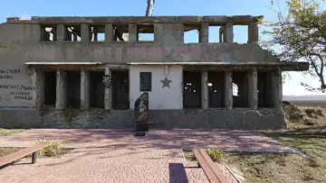 Історичне місце, де були розстріляні учасники підпільно-партизанських груп Придністров'я — загальний вигляд, Маяки
