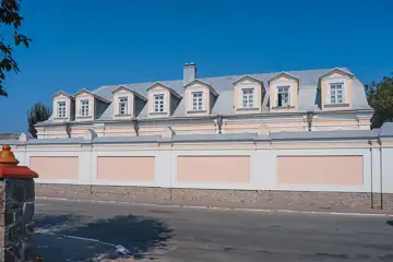Будинок притулку — Корець Київська, Корець