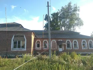 Школа земська двокомплектна — Пісочки. Школа земська двокомплектна. Вхід, Пісочки