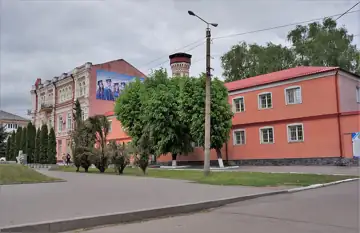 Адміністративний будинок (мур.) — загальний вигляд, Умань