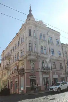 Житловий будинок — на Головній Кохановського, Чернівці