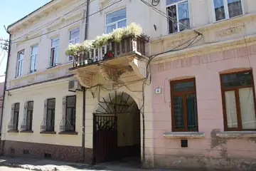 Житловий будинок — загальний вигляд, Чернівці
