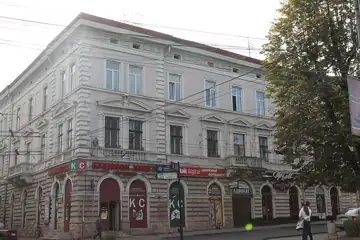 Чиншовий будинок — на Соборній площі, Чернівці