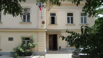 Будинок, де містилася редакція газети «Красный черноморец», яка виходила під час 250-денної героїчної оборони Севастополя, 19