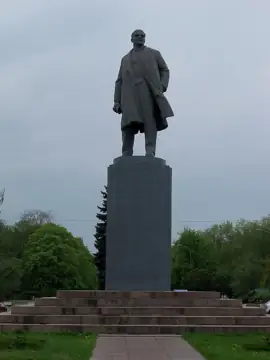 Пам'ятник Леніну (Кременчук) — загальний вигляд, Кременчук