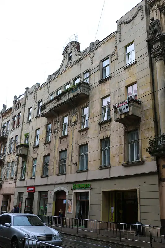 Будинок на вулиці Дорошенка, 17 — Львів житловий будинок Дорошенка П, Львів