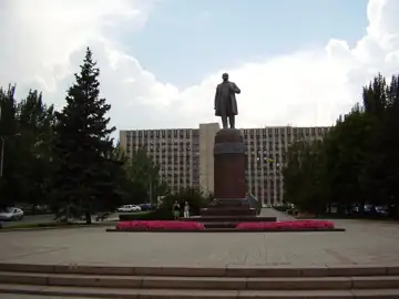 Пам'ятник Тарасові Шевченку — Пам'ятник Тарасу Шевченку м. Донецьк липень, Донецьк
