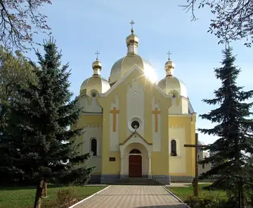 Церква Різдва Пресвятої Богородиці — загальний вигляд, Долина